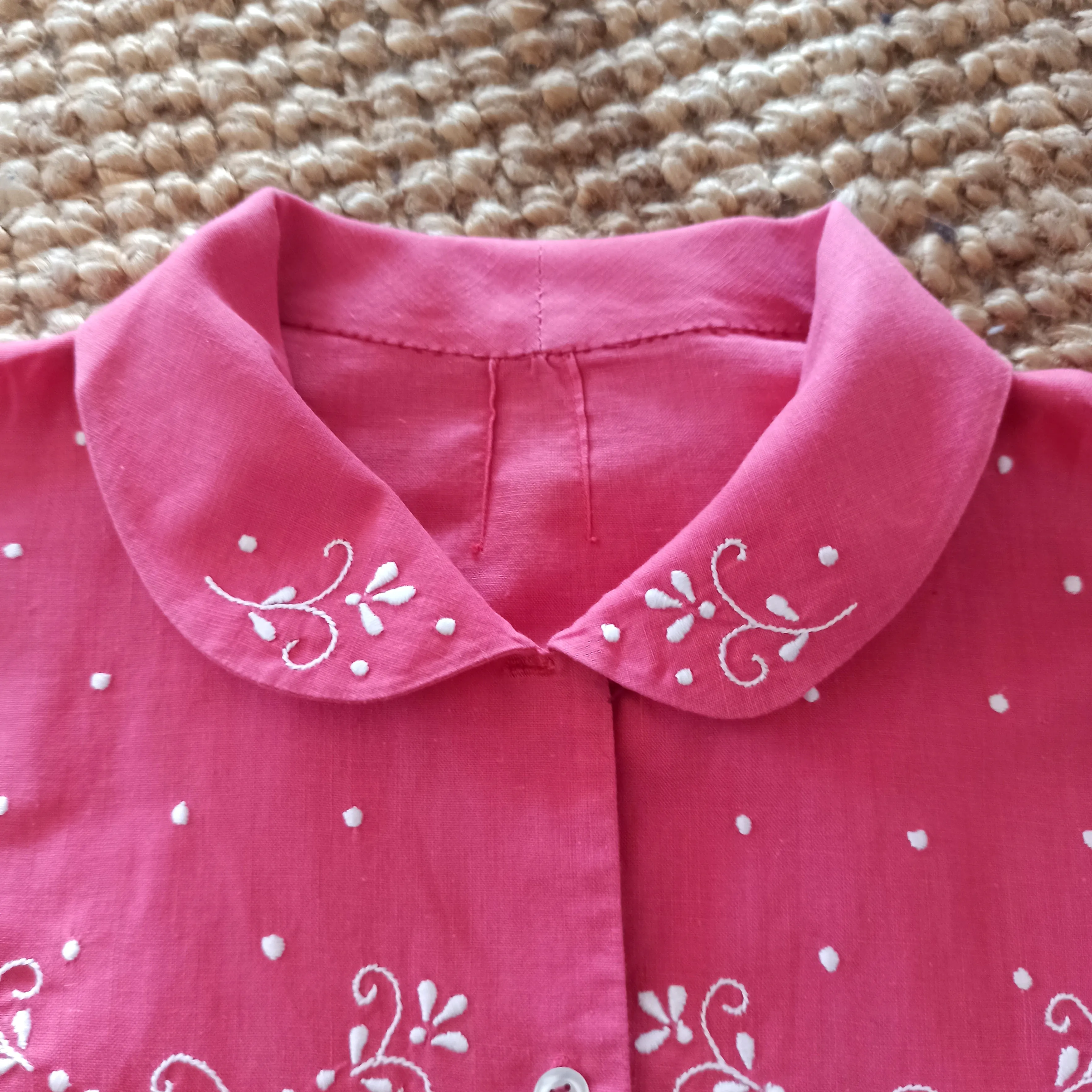 1940s - Gorgeous Embroidery Magenta Blouse