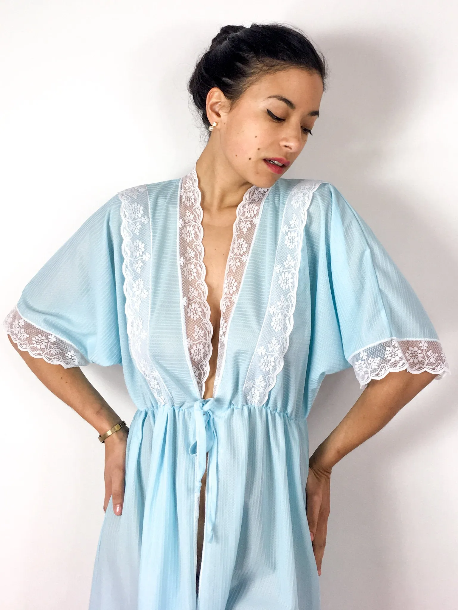 70s vintage night robe, lace details