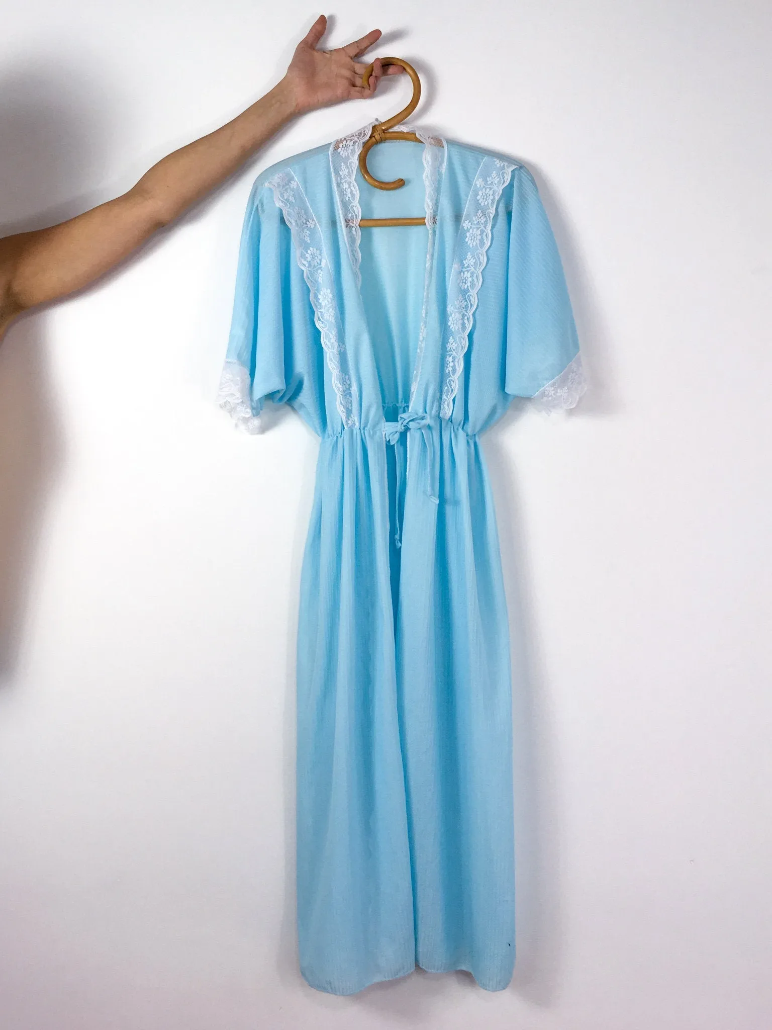 70s vintage night robe, lace details