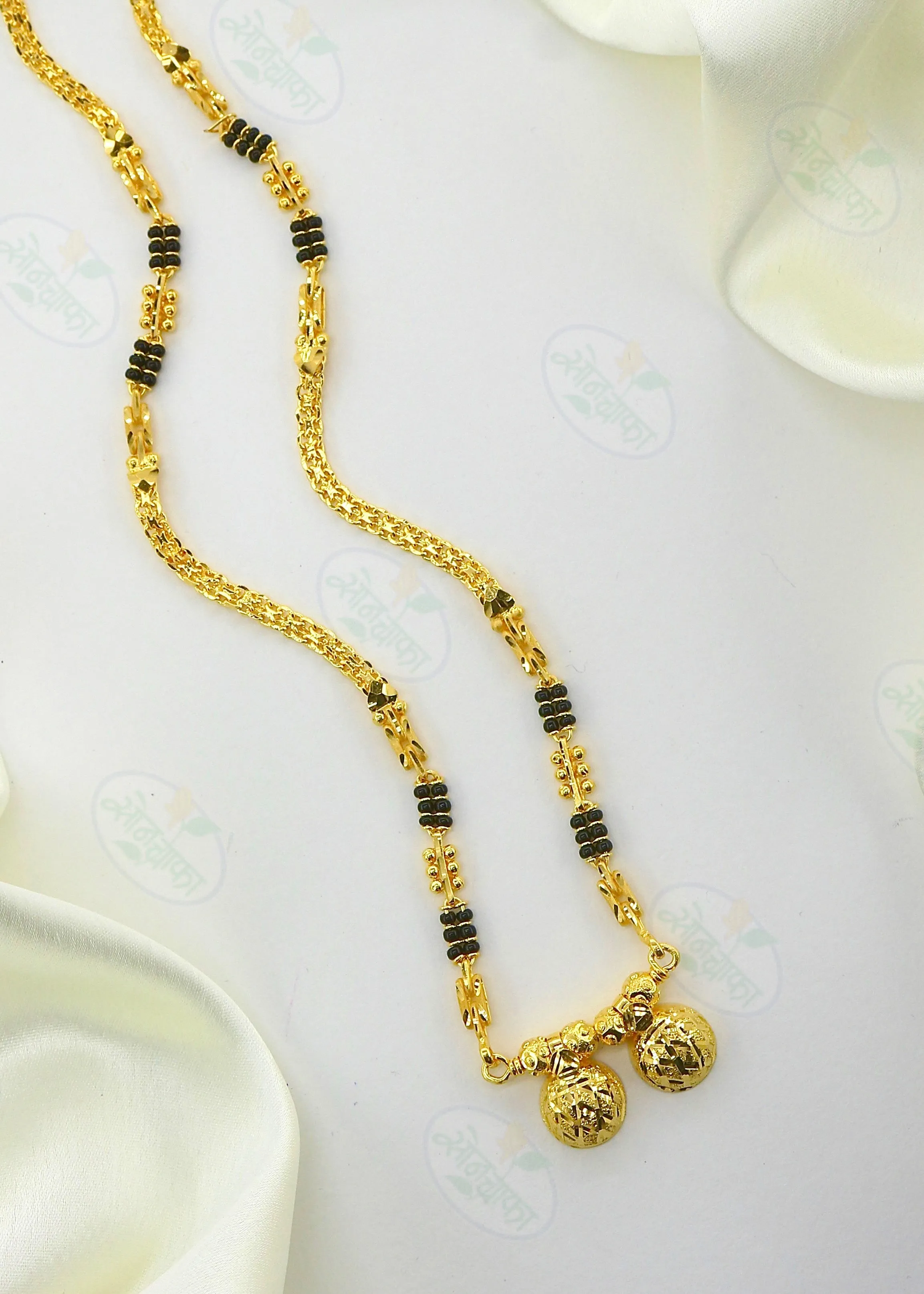BEAUTIFUL FORMING MANGALSUTRA