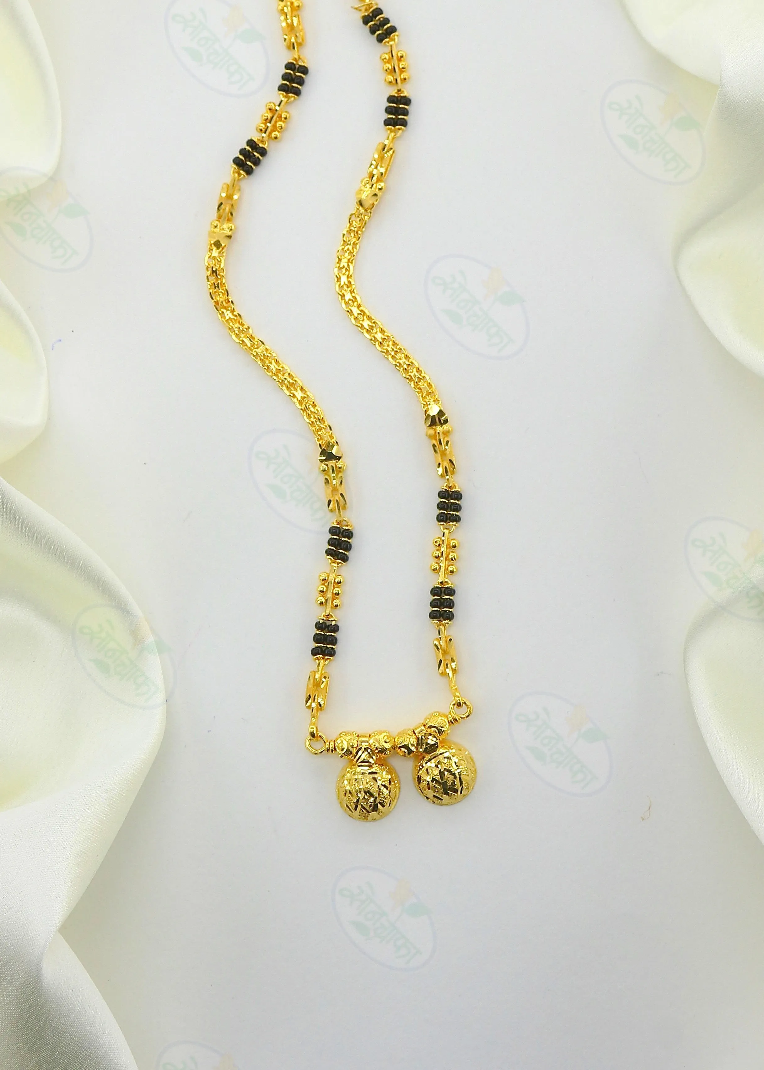 BEAUTIFUL FORMING MANGALSUTRA