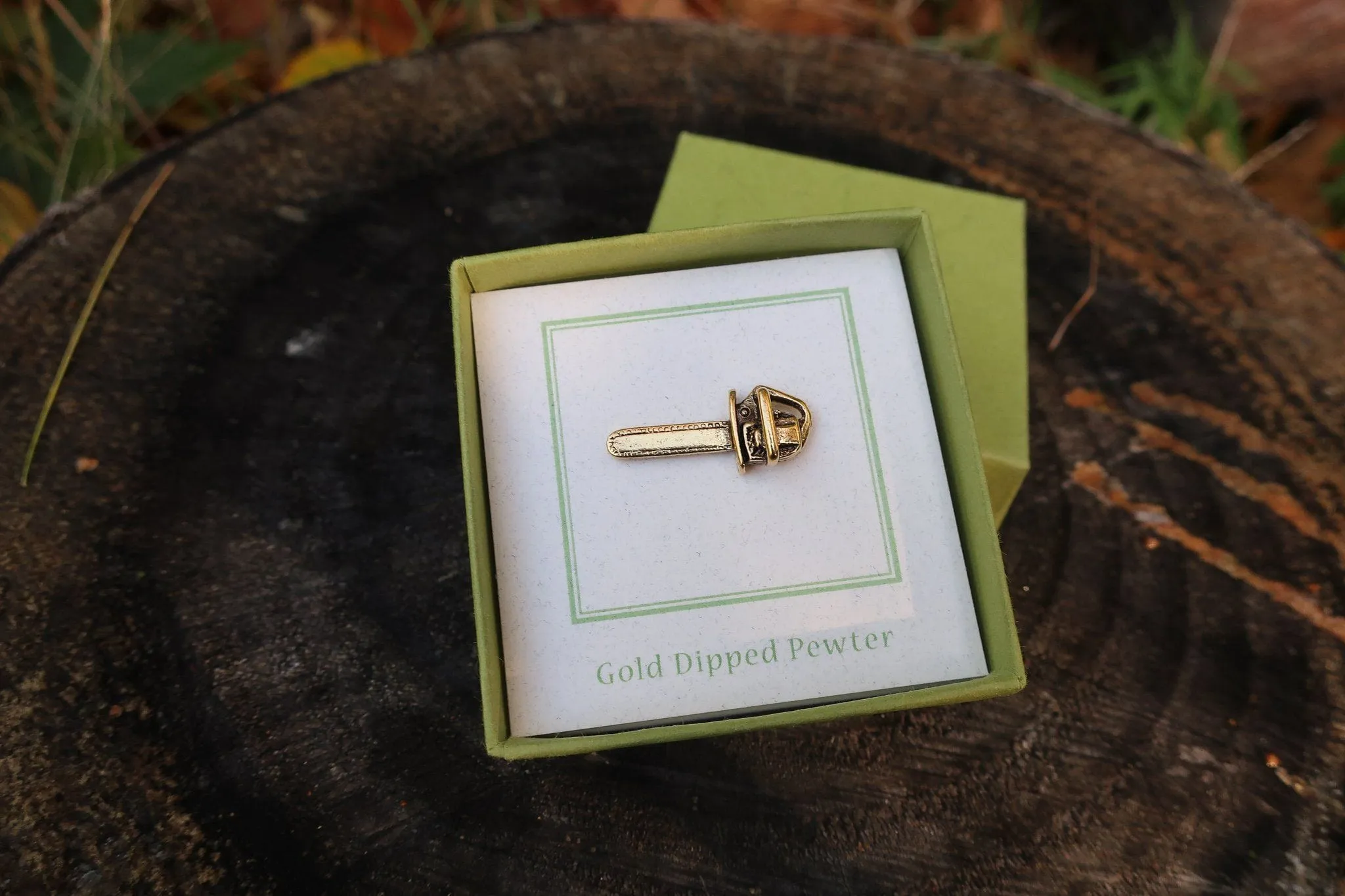 Chainsaw Gold Lapel Pin
