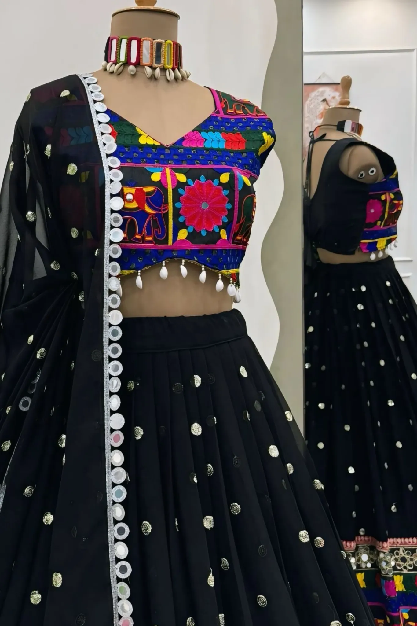 COLORFUL EMBROIDERED BLOUSE WITH FLOWERS AND ANIMALS CHOLI