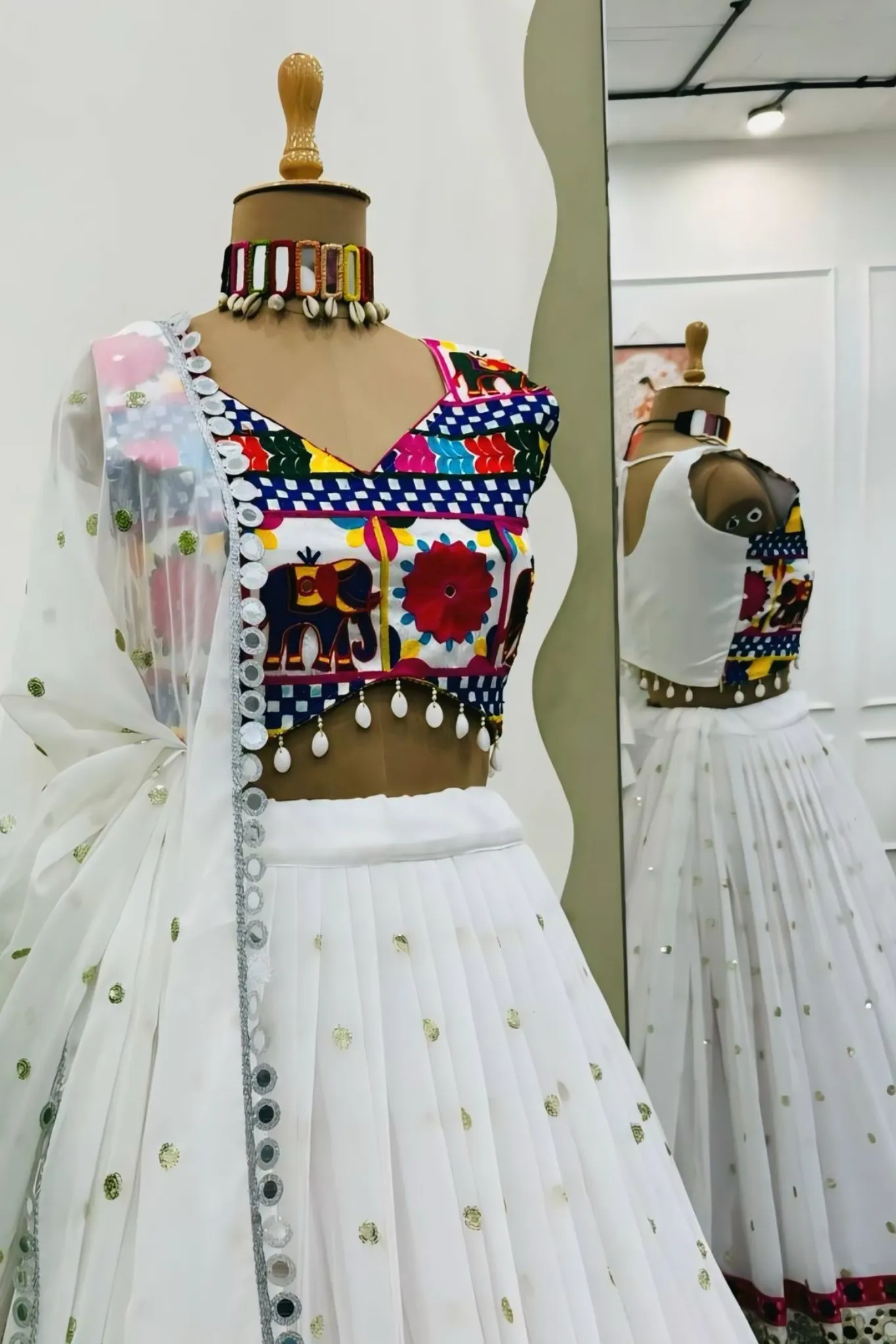 COLORFUL EMBROIDERED BLOUSE WITH FLOWERS AND ANIMALS CHOLI
