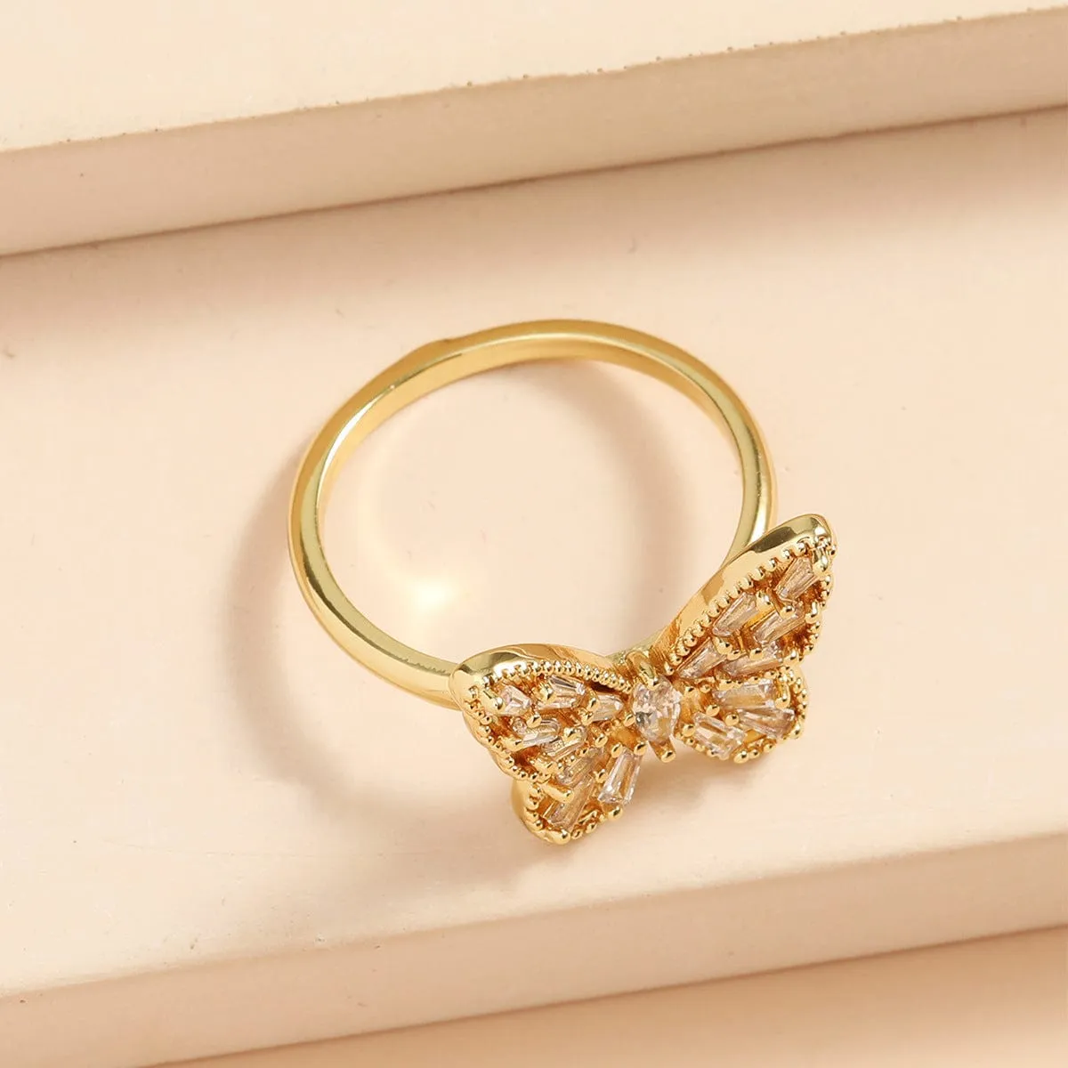 Gorgeous Hollowed-out Butterfly Ring