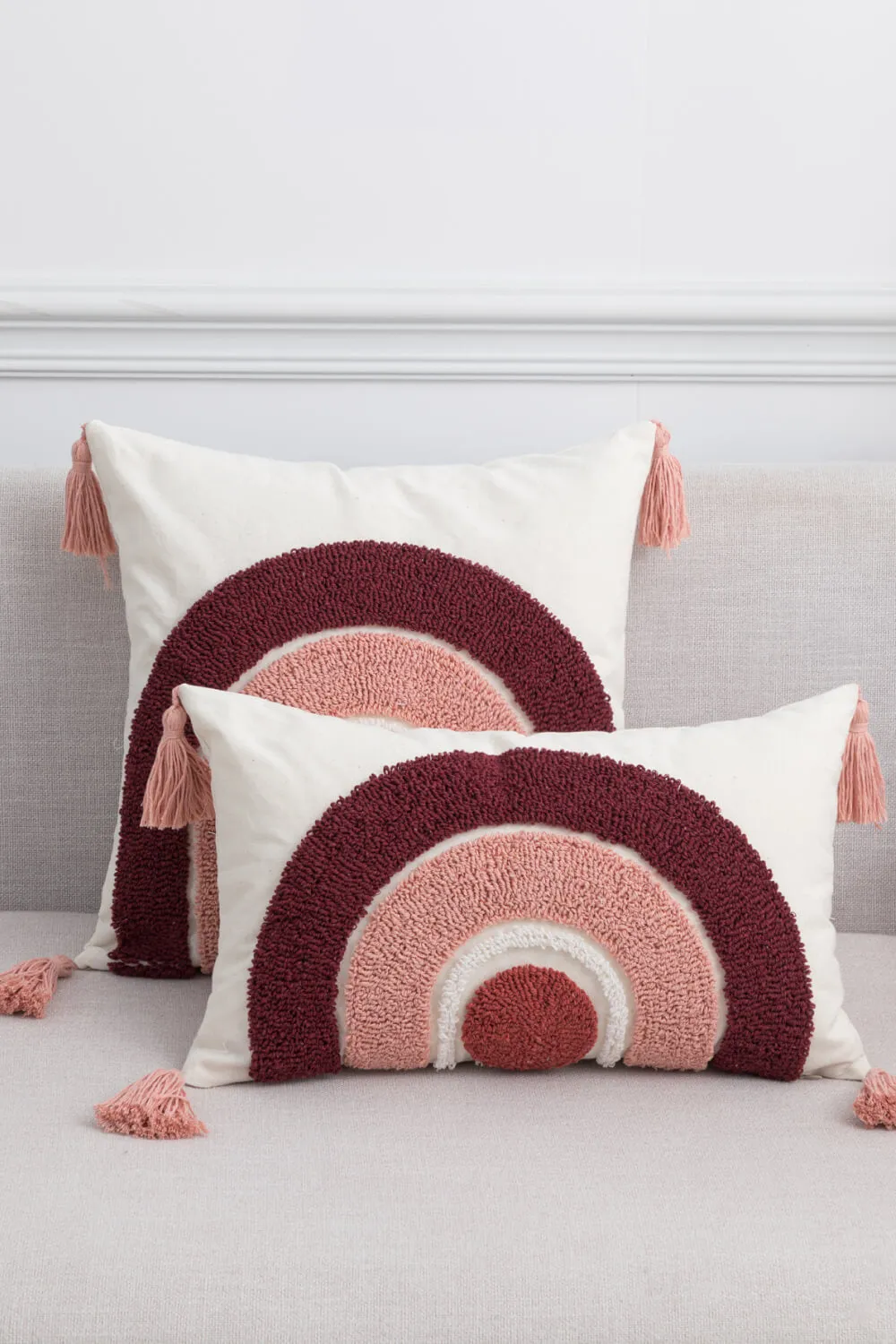 HOME—Decorative Throw Pillow Case--Geometric Graphic Tassel