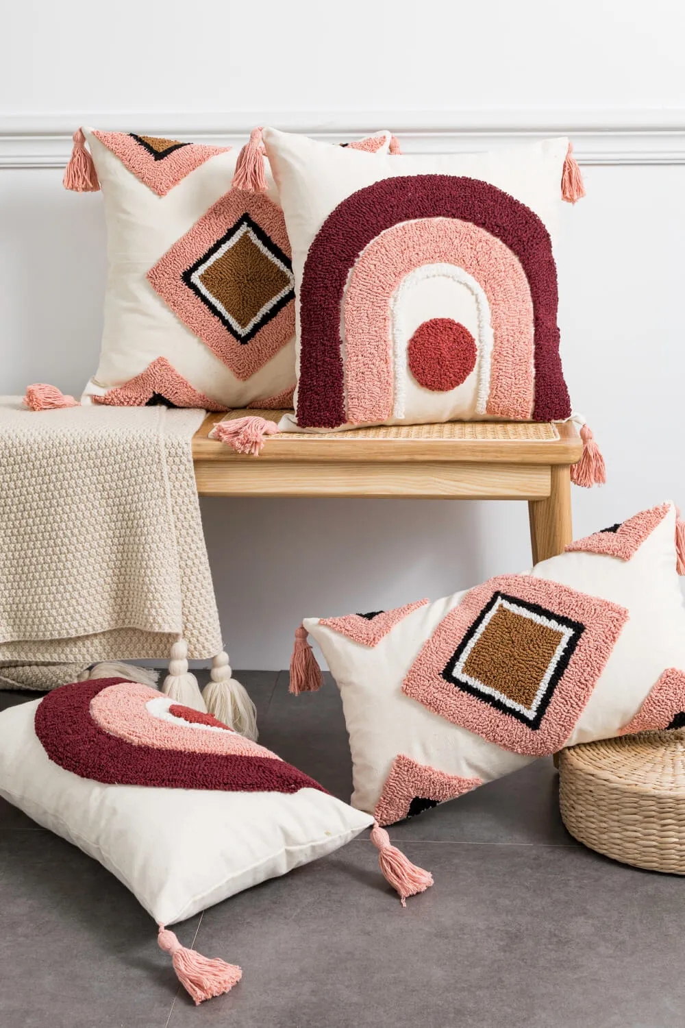 HOME—Decorative Throw Pillow Case--Geometric Graphic Tassel