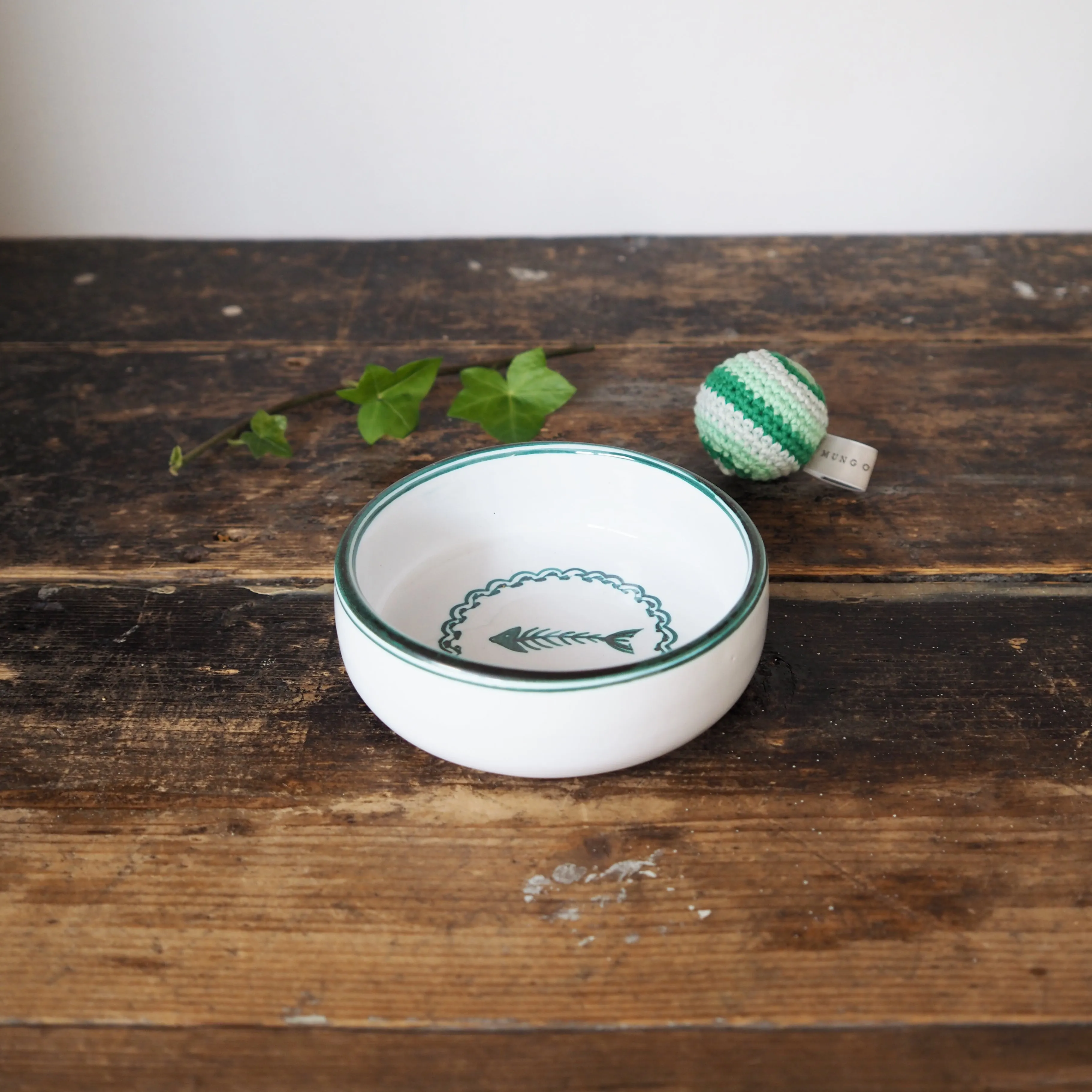 Ivy Cat Bowl