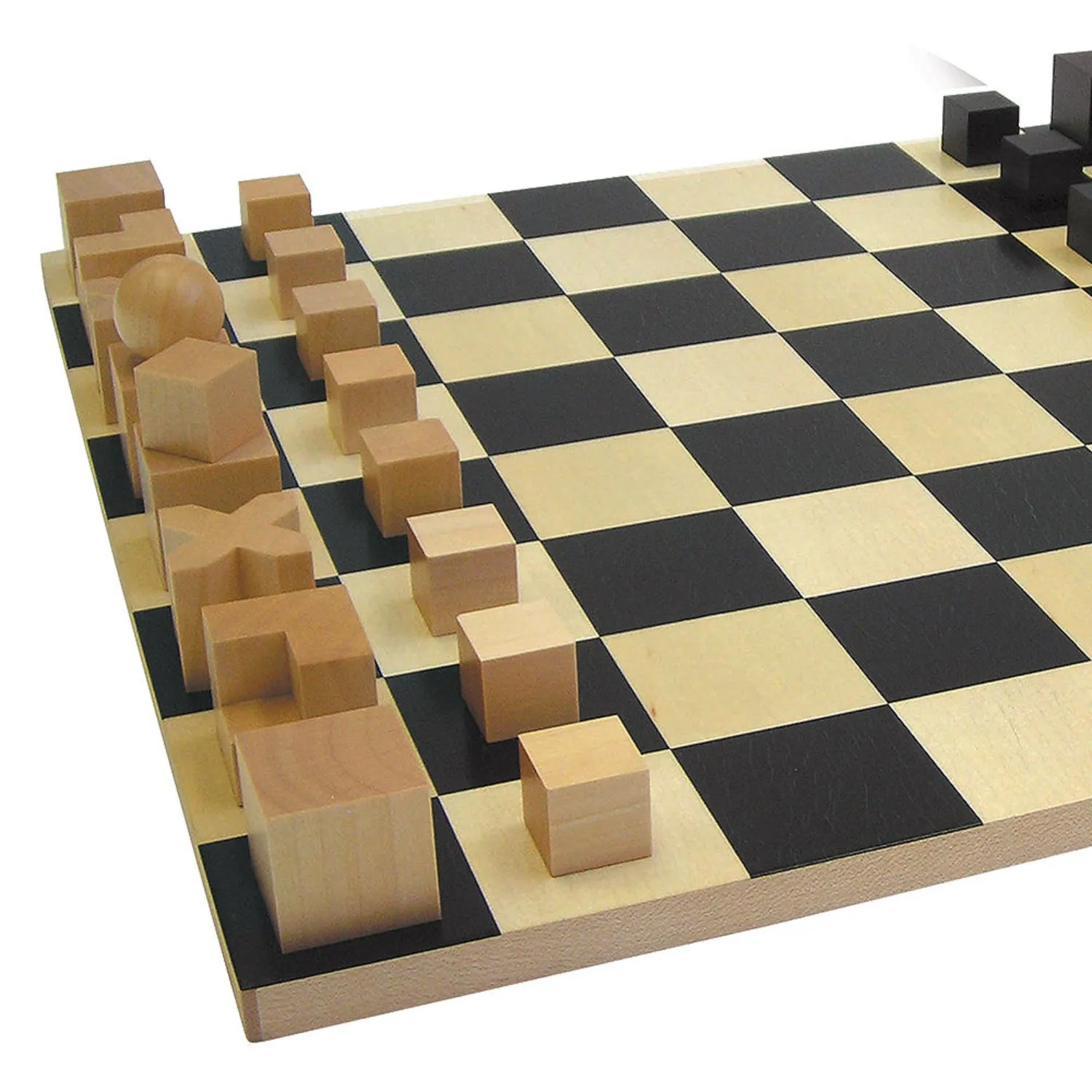 naef | bauhaus chess set   board