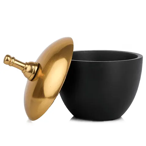 Shogi Knght Storage Box Large in Gold & Black