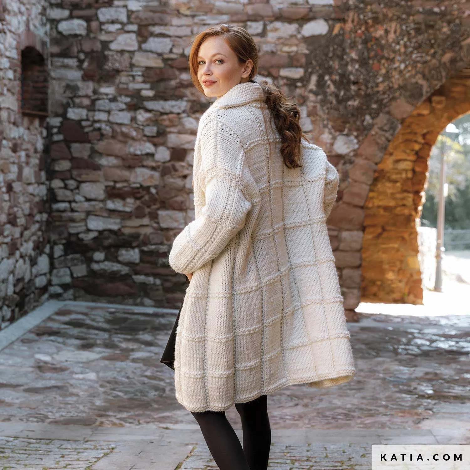 Strickbox: Strickmantel aus Ingenious Big von Katia zum selber stricken