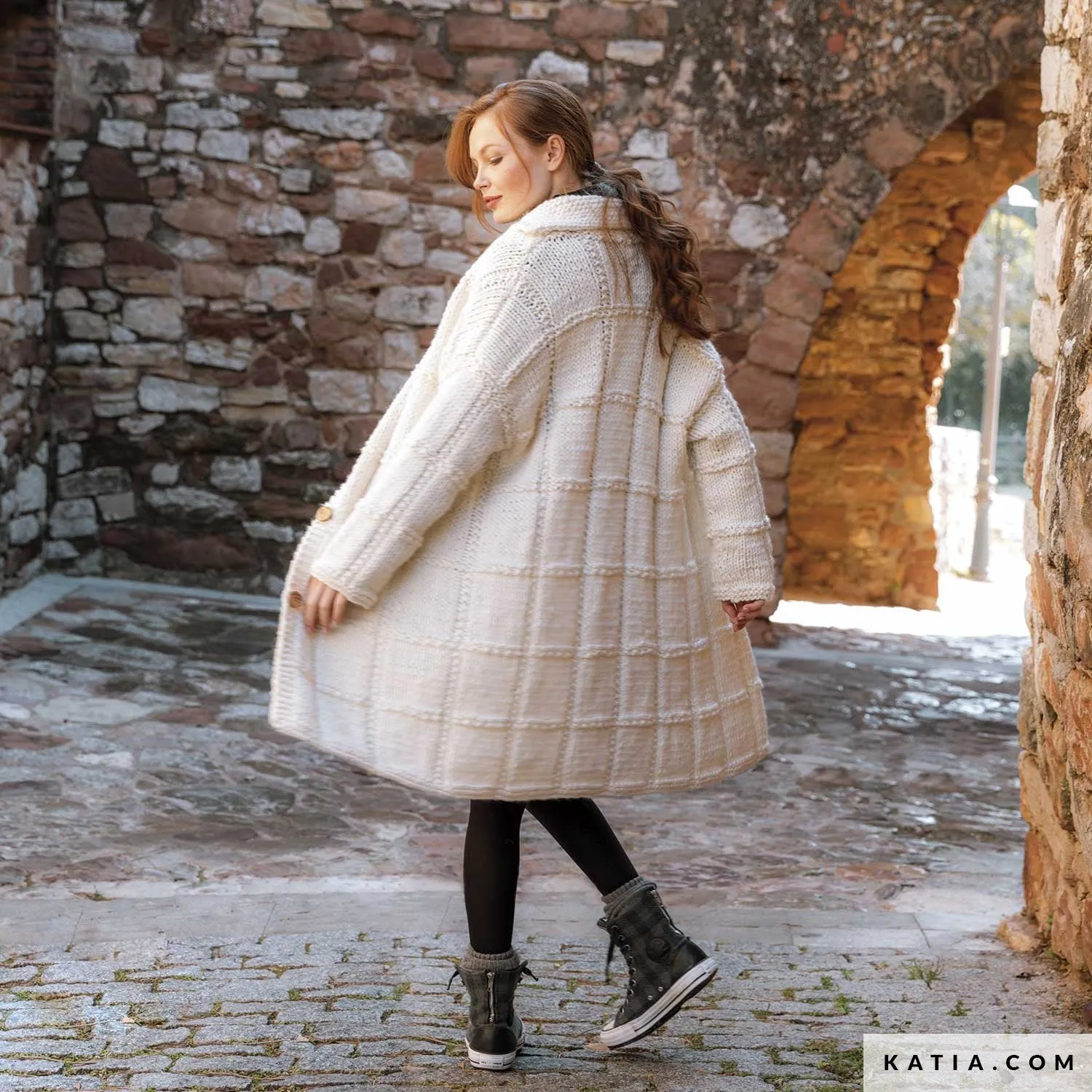 Strickbox: Strickmantel aus Ingenious Big von Katia zum selber stricken