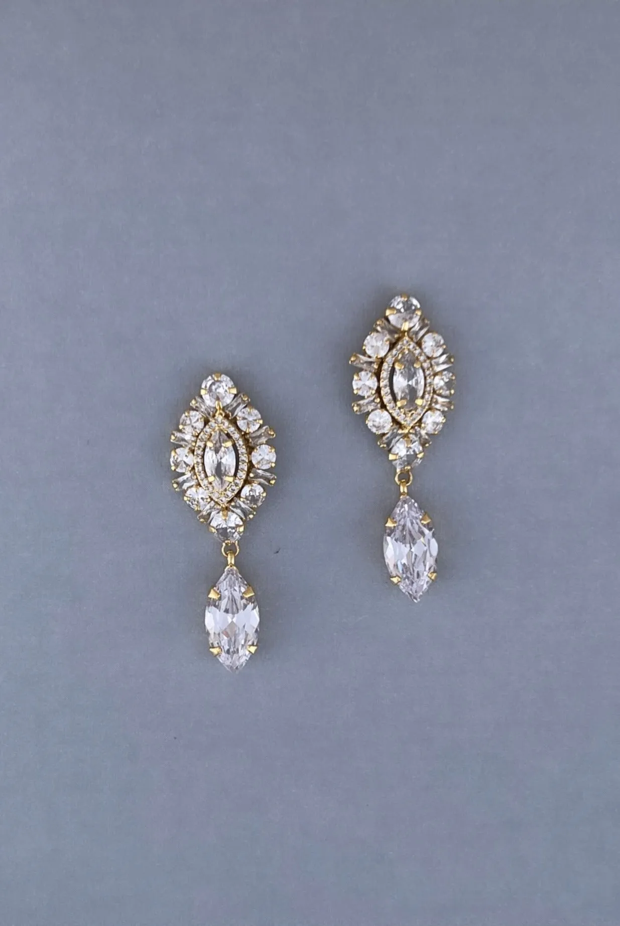 TIFFANI Gorgeous Swarovski Earrings