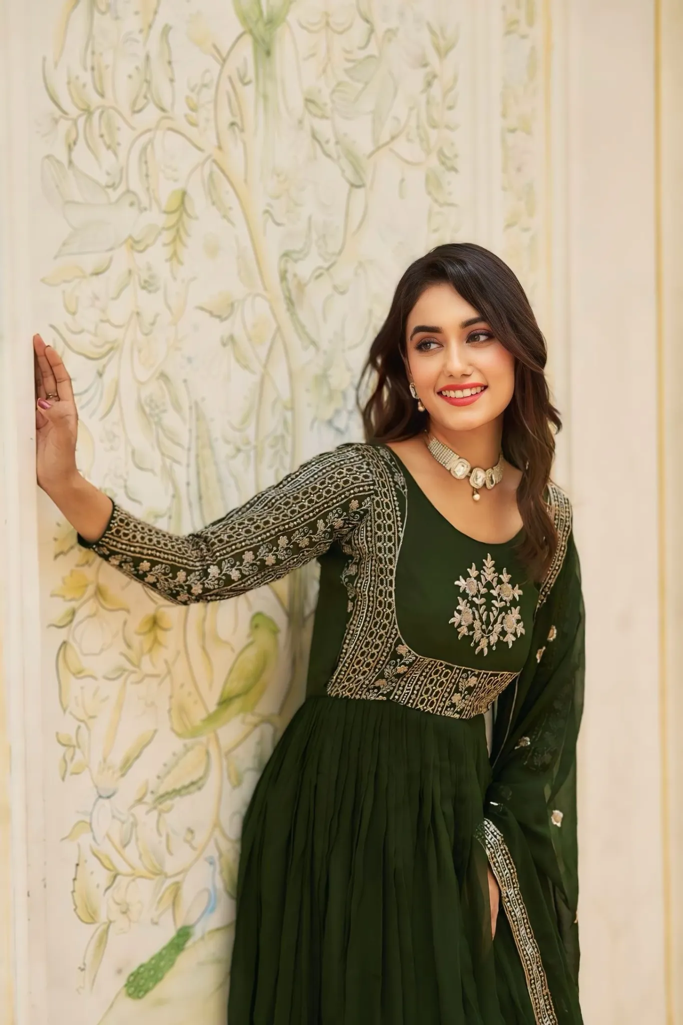 WOMEN PERFECT ATTRACTIVE GOWN WITH DUPATTA SET
